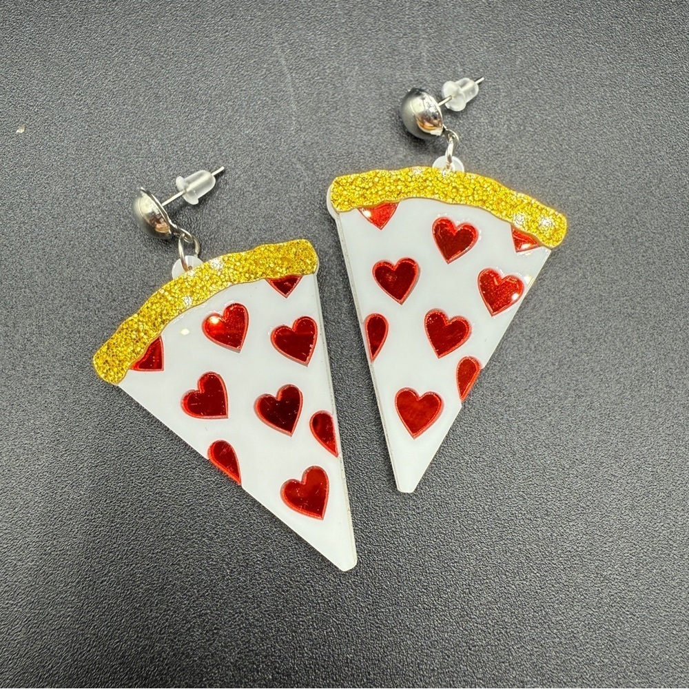Foodie Kawaii Slice of Heart Pizza Earrings - Pierced